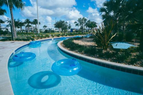 Luxury Thownhouse With Private Pool