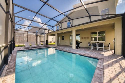 Magnificent Home With Game Room And Private Pool Near Disney