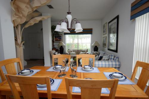 86173 5- Bdrm's*lake View*s Facing Pool*water View