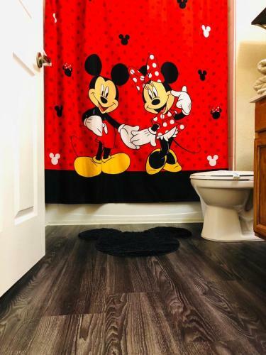 Beautiful Town Home 5 Miles From Disney Entrance