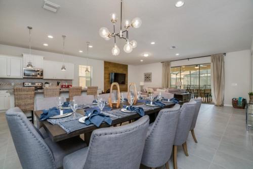 5 Star Villa Close To Disney, Orlando Villa 3180