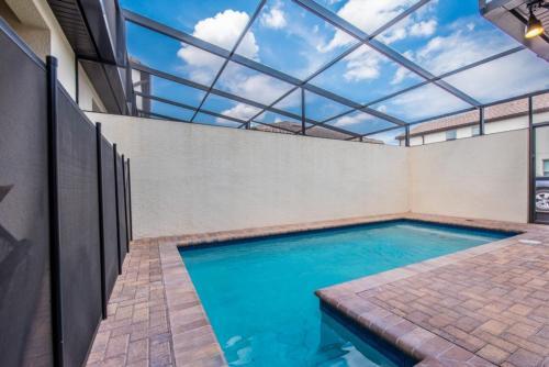 Inviting 4 Bdm Townhome Sleeps 11 Townhouse