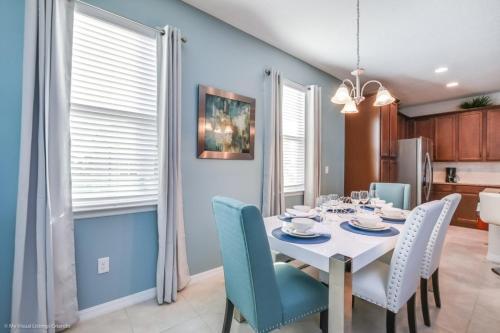Solara 5 Bdm Townhome With Private Pool Townhouse