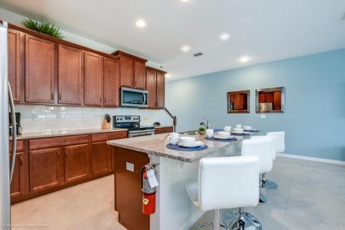 Solara 5 Bdm Townhome With Private Pool Townhouse