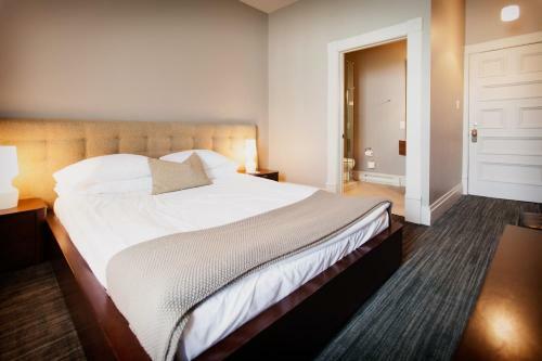 Hotel Le Pleasant H�tel & Caf�