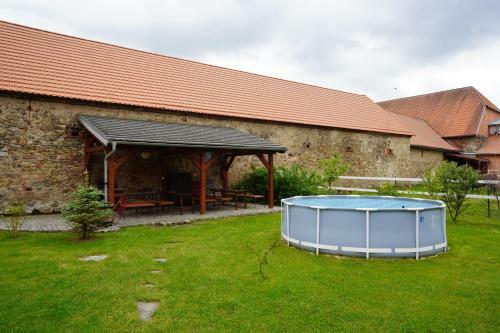 Hostal Ubytov�n� U Zim?