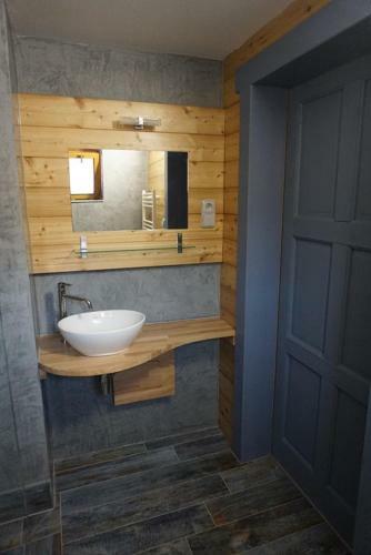Hostal Ubytov�n� U Zim?