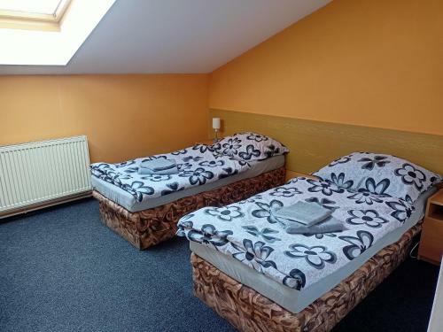Hostal Nezna?ovy*** Restaurant-penzion