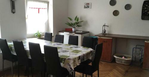 Hostal Pension Riel