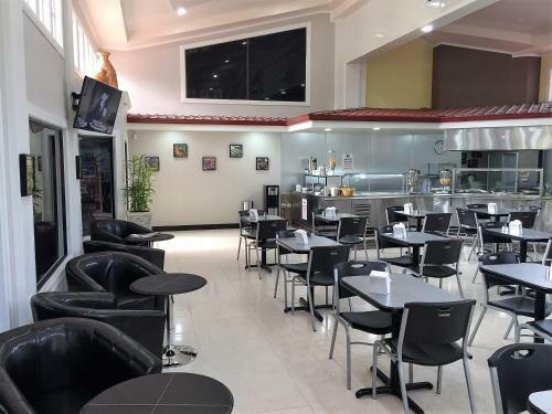 Aparthotel Prado Inn & Suites