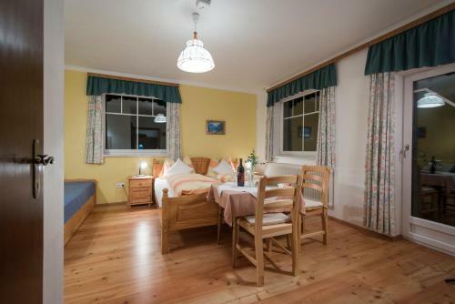 Hostal Gasthof - Pension �dsteinblick