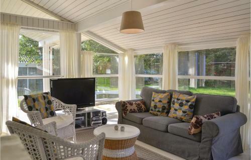 Holiday Home Bl�mejsevej Dronningm�lle X