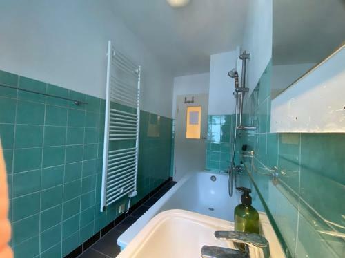Apartamento Suiteable Living ? Gro�, Ruhig Im Szeneviertel