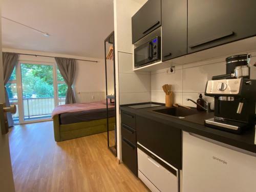 Suitable Living - Luxury Apartment With Balcony And Fast Wifi
