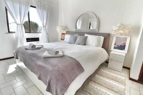 Rustic Beach House At The Cliff T3 | C218