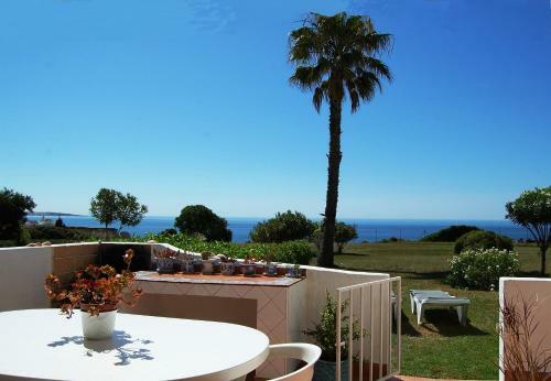 Villa Ocean Facing At Senhora Da Rocha