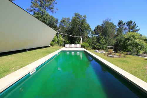 Slope Design Villa - Luxurious Architecture Villa