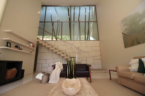 Slope Design Villa - Luxurious Architecture Villa