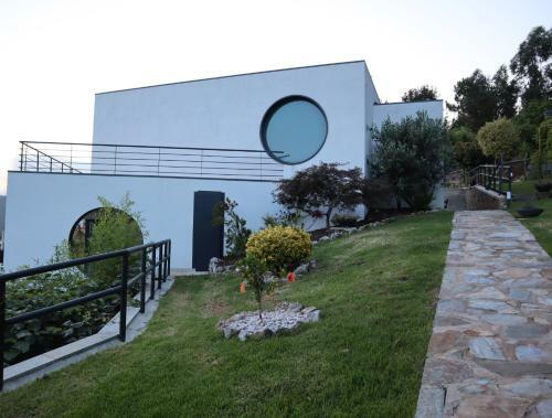 S Roque House