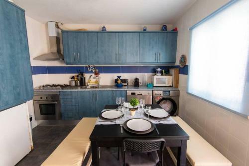 Chaparro Holidays - Big House With Terrace - Free Coffee