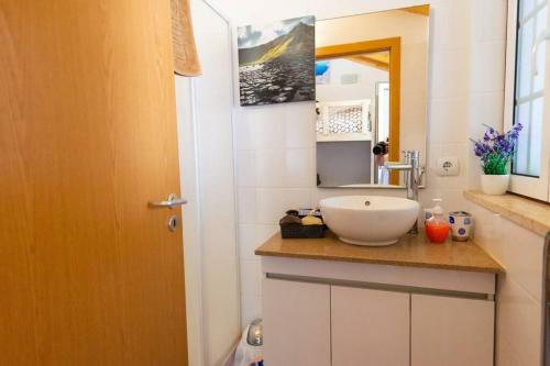 Chaparro Holidays - Big House With Terrace - Free Coffee