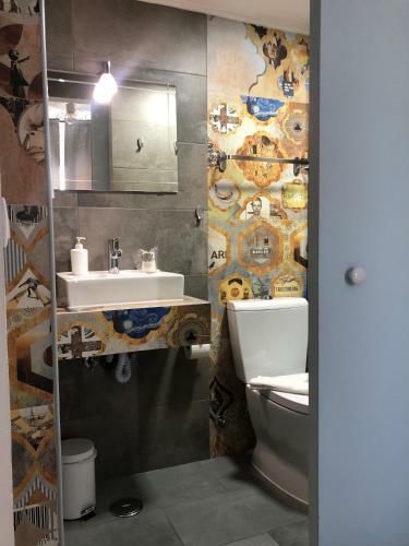 Hostal Calmaria Guesthouse