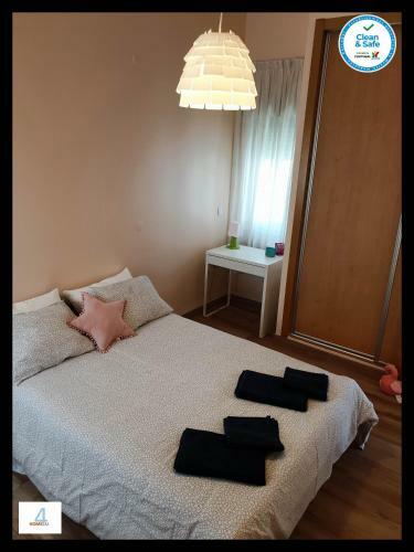 Home4u - Superb Villa, With Pool & Bbq