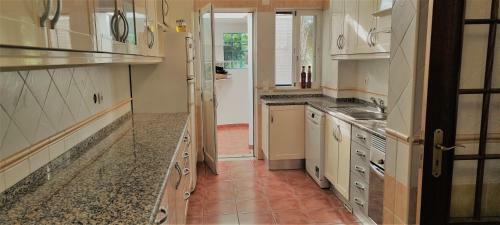 Arr�bida Villa