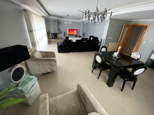 Villa E.d. Luxury House