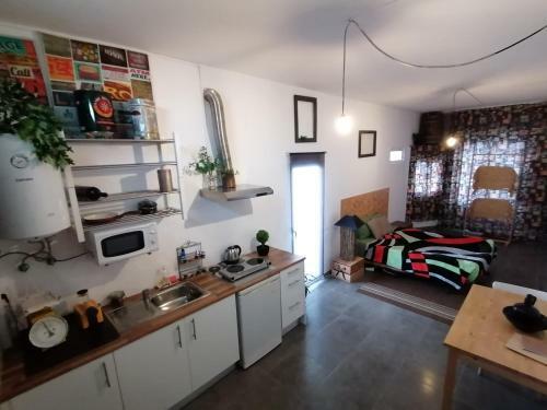 Apartamento Pequeno Est�dio Santa Clara