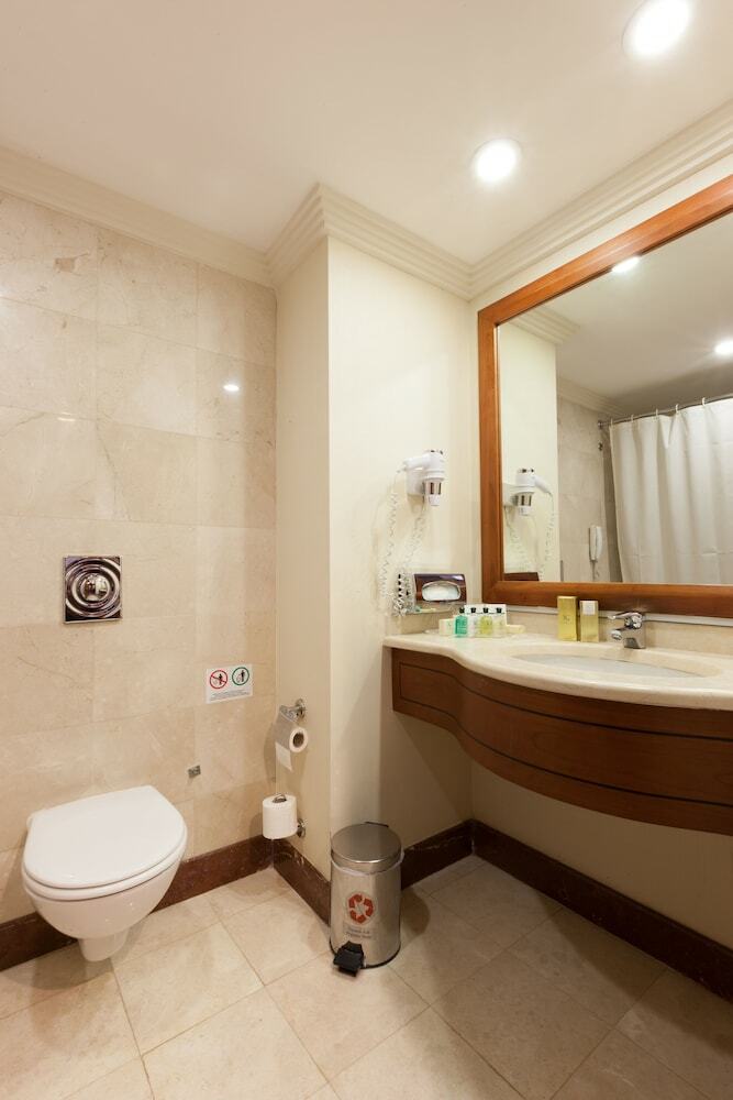 Ic Hotels Airport