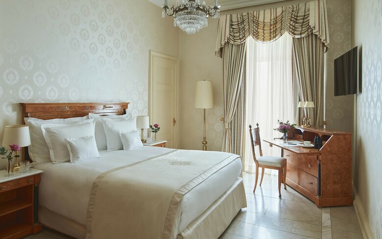 Hotel Grand National