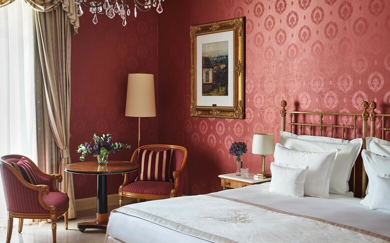 Hotel Grand National