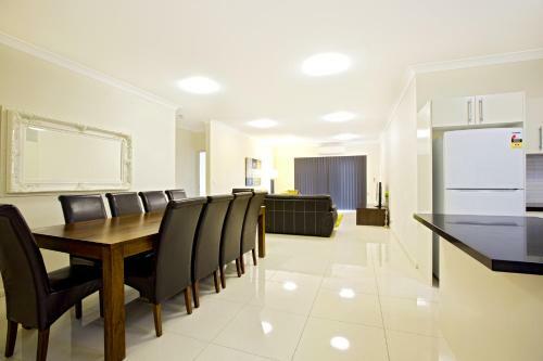 Astina Serviced Apartments - Central