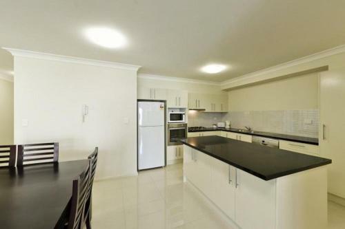 Astina Serviced Apartments - Central