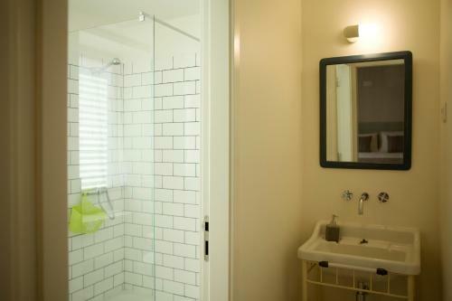 The Holy Cow - Hostel & Suites