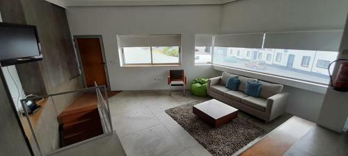 Stunning 2 Double Bedroom Designer Beach House.