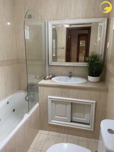 Azor International House