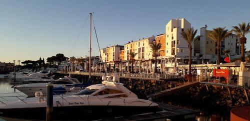 Vilamoura Comfort Lounge Apartment For 4