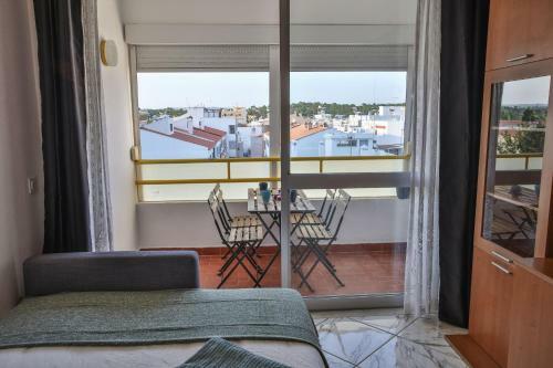 Apartment With Balcony, Airco & 3 Min. From Beach