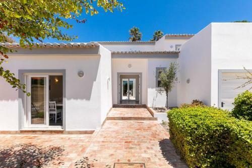 Beach Villa - Oceanfront Villa Martinhal