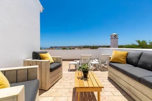 Beach Villa - Oceanfront Villa Martinhal