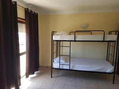 Hostal Yaholidays