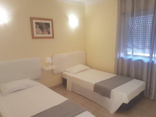 Hostal Yaholidays