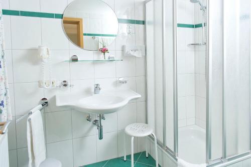 Hostal Caf� Pension Zum J�ger