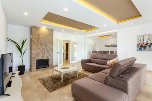 Luxury Vau Beach Villa With Private Pool