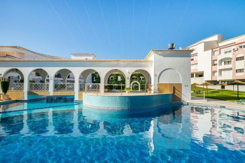 Apartamento Vilarosa Beachside By Encantos Do Algarve - 2h