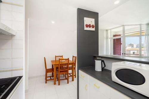 Apartamento Vilarosa Beachside By Encantos Do Algarve - 2h