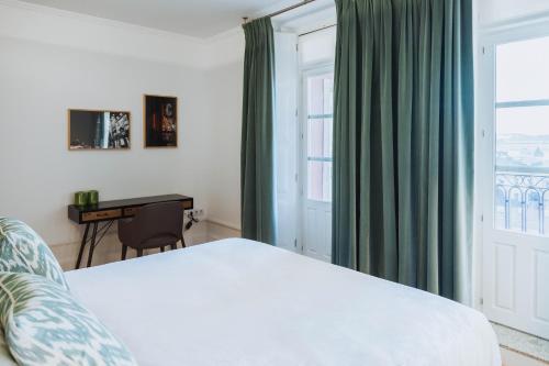 Apartamento 4-suites Batalha Residence