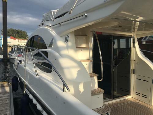 Douro River Private Yacht-accommodation